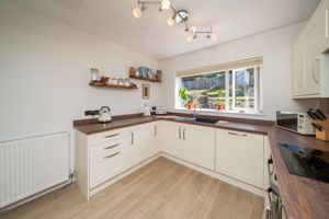 KITCHEN- click for photo gallery
